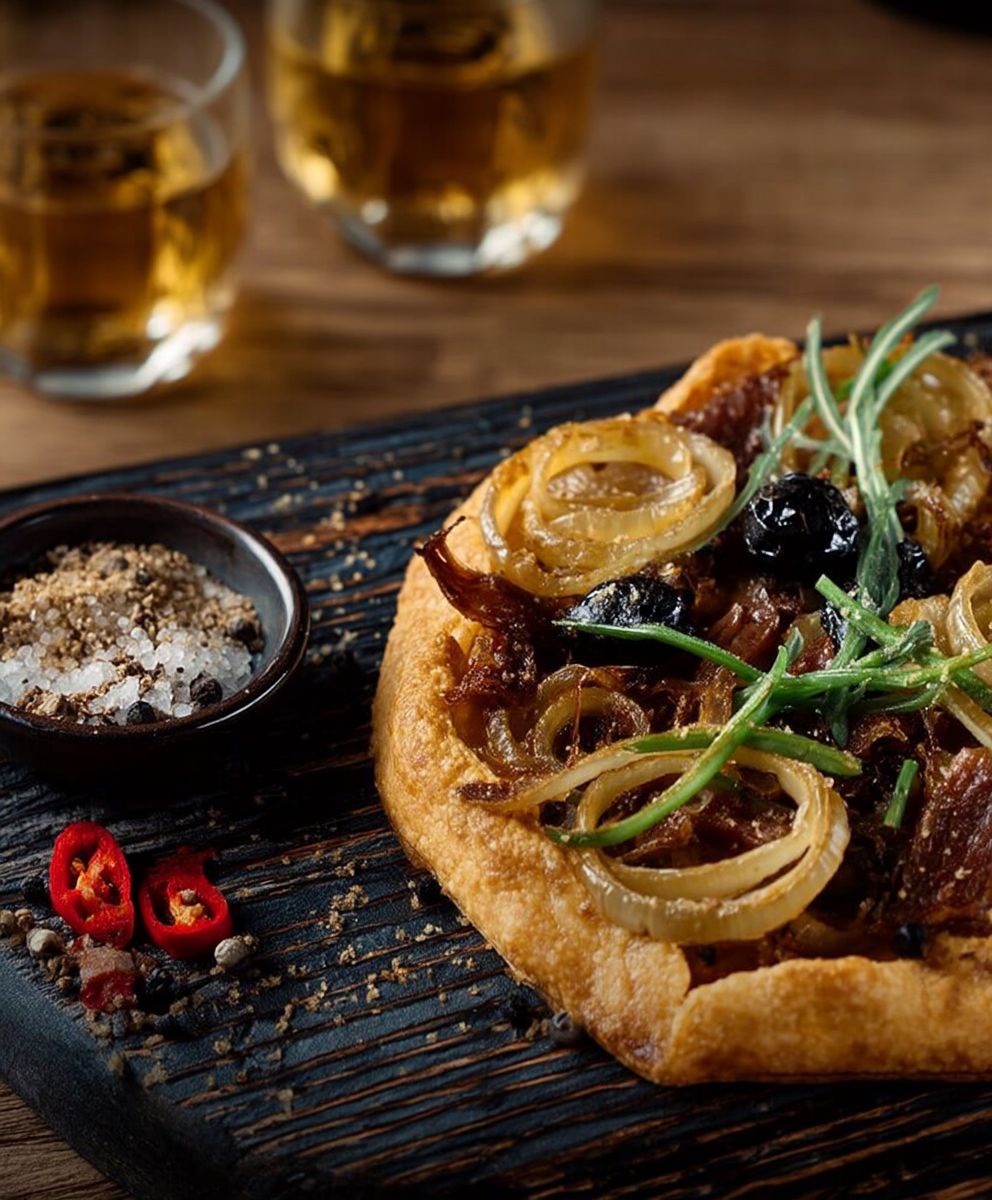 Pissaladière niçoise traditionnelle